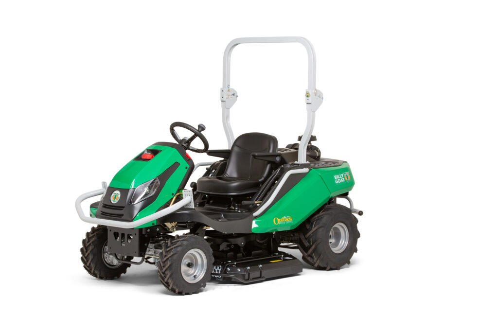 Il Billy Goat Outback® BCR4328BVECE 4WD è il rider falciatutto professionale più potente e robusto della gamma, progettato per affrontare pendii, terreni accidentati e vegetazione fitta dove le macchine tradizionali non possono operare. Equipaggiato con motore Briggs & Stratton Vanguard EFI V-Twin da 28 HP, trasmissione idrostatica Tuff Torq™ 4WD e piatto falciante da 110 cm a tre lame, offre prestazioni eccezionali, massima trazione e comfort operativo totale per gli utilizzatori professionali.