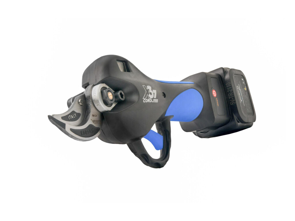 Forbice Prof. Vesco X37.1 Cordless 21,6V con doppia unità LitePRO 54 – X37 Forbice Robotizzata 37 mm