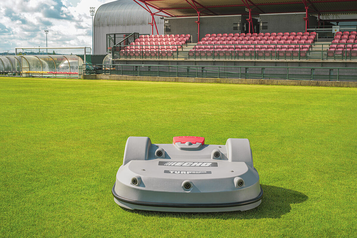 Echo TM-1000 | Robot rasaerba professionale per grandi aree verdi